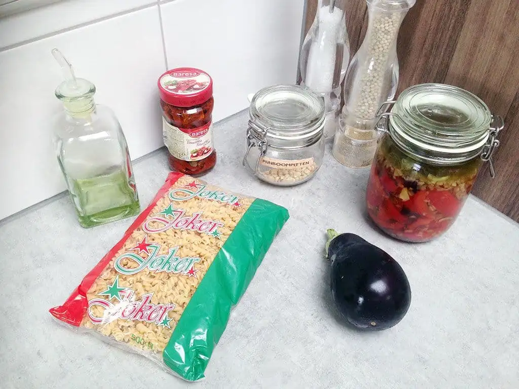 Pastasalade met geroosterde groenten ingrediënten