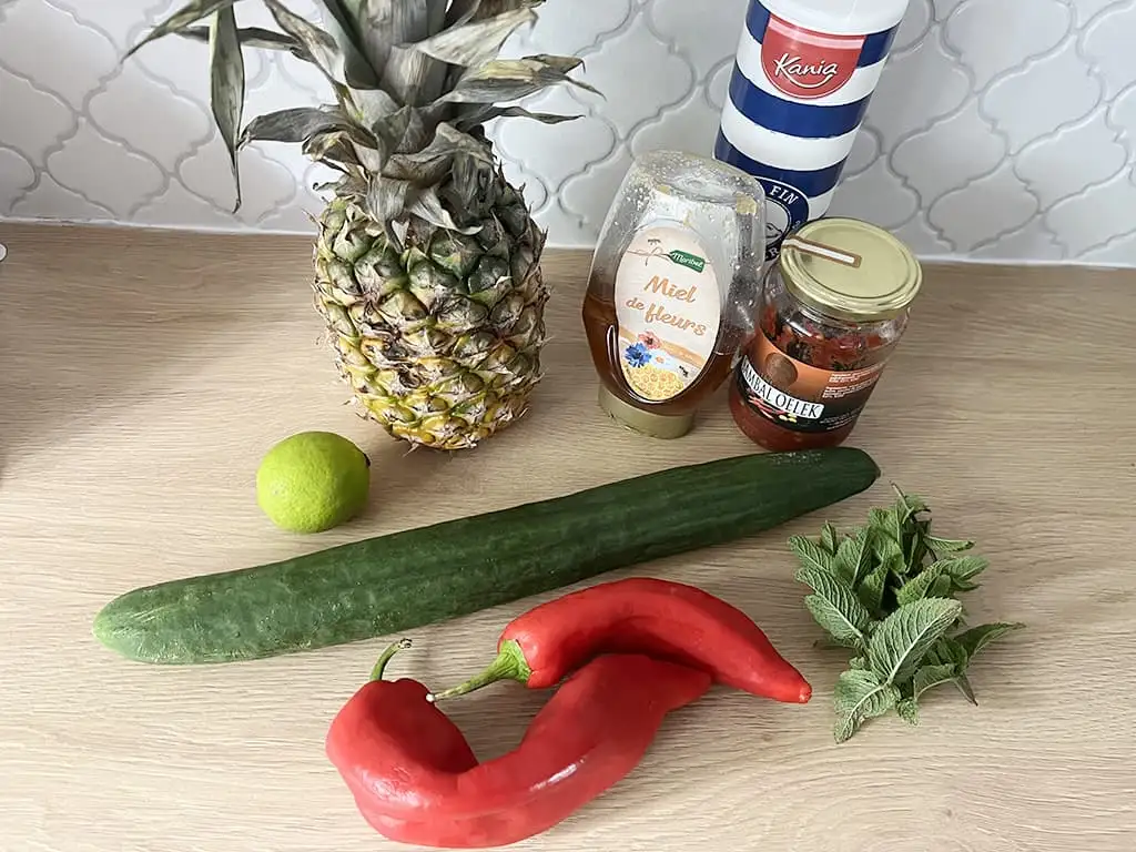 Komkommer-ananas salade ingrediënten