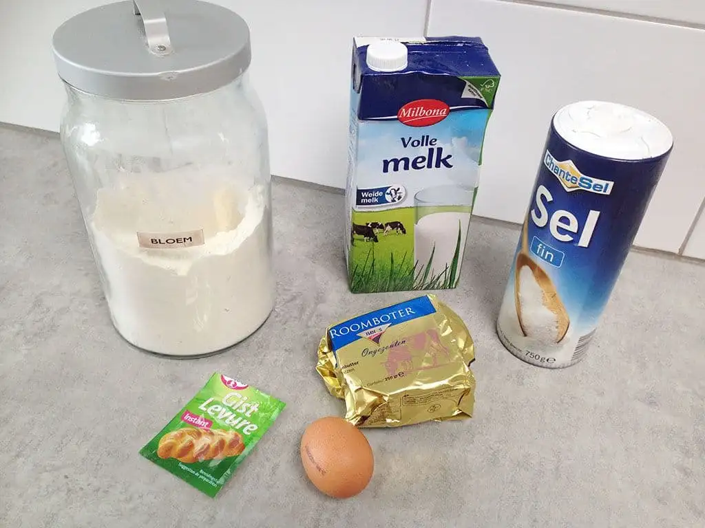 Blini's met kastanjechampignons en kwarteleitjes ingrediënten