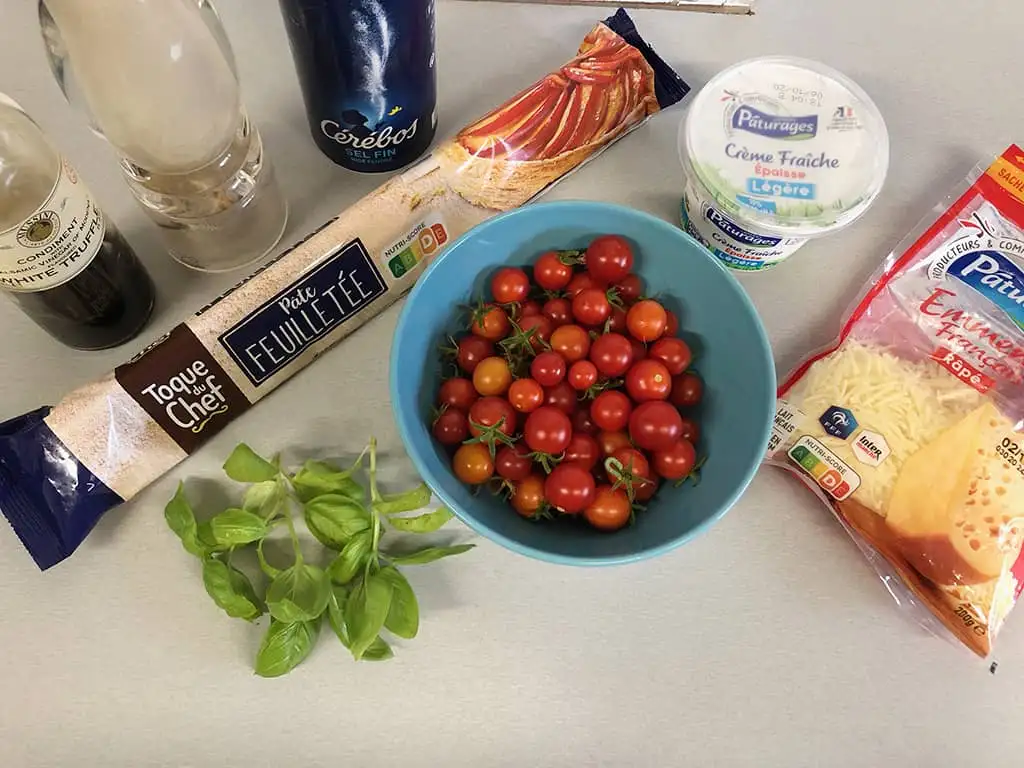 Hartige taartjes met cherry tomaatjes ingrediënten