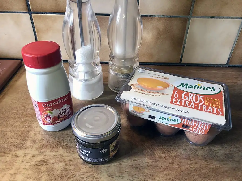 Roerei met zwarte olijven ingrediënten