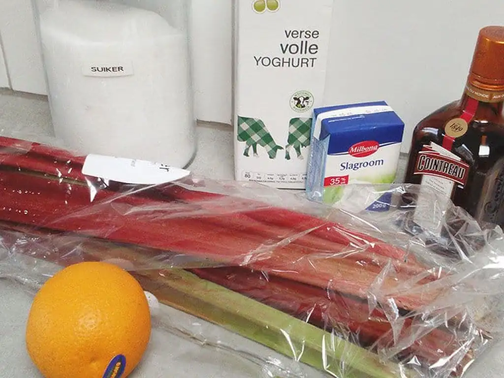 Rabarber ijs met sinaasappel ingrediënten