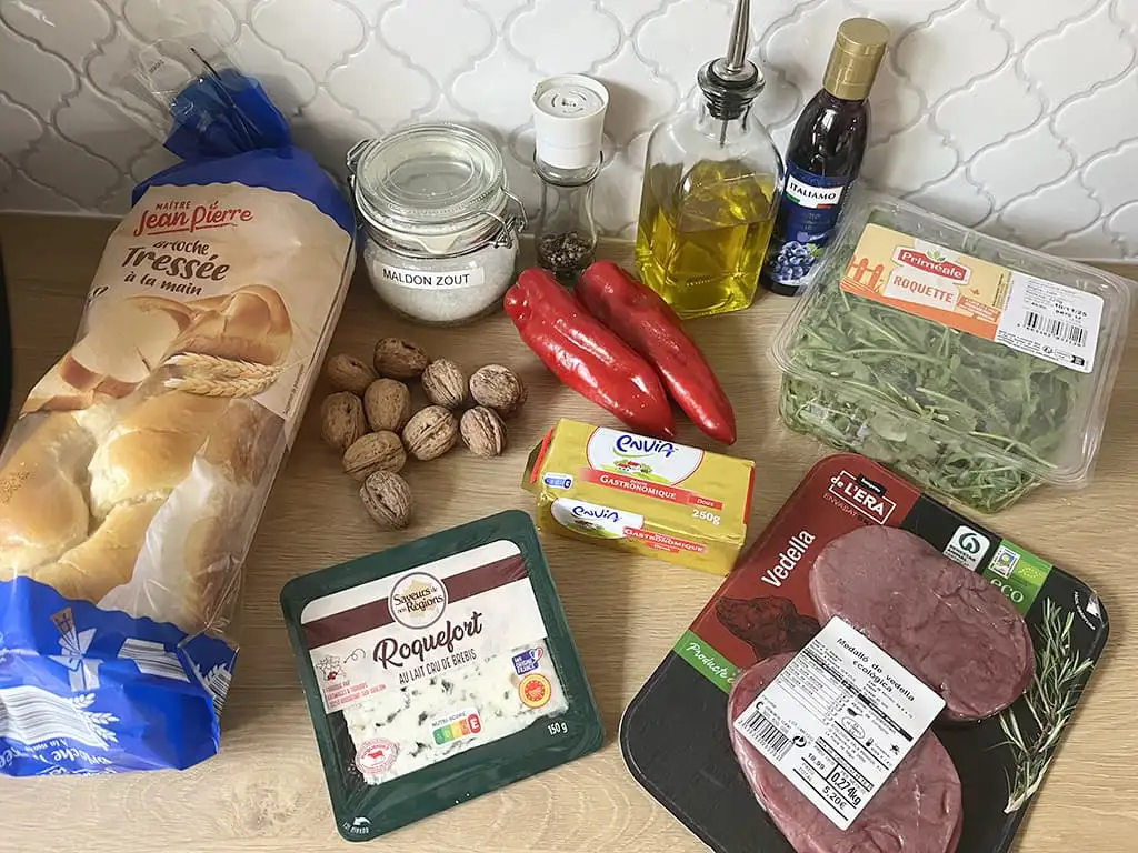 Brioche met biefstuk en blauwe kaas ingrediënten