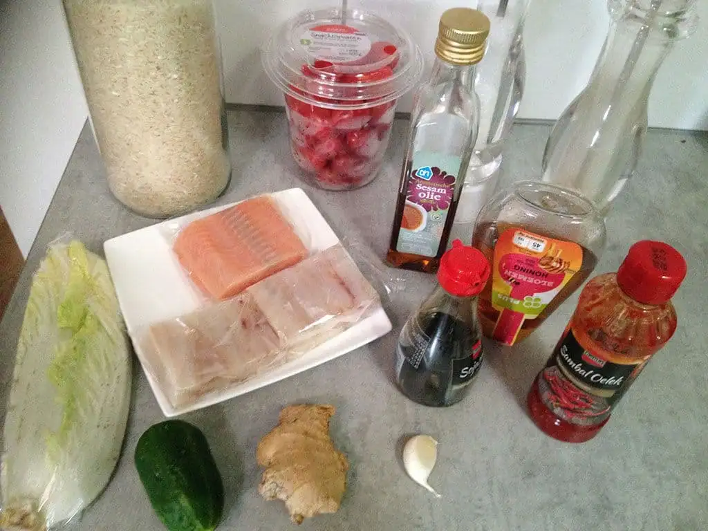 Rijstsalade met zalm en koolvis ingrediënten