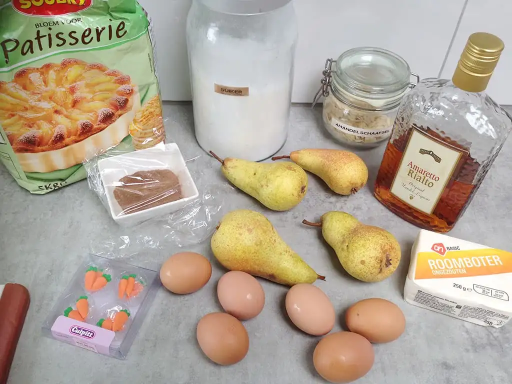 Sinterklaas tulband cake met peer ingrediënten