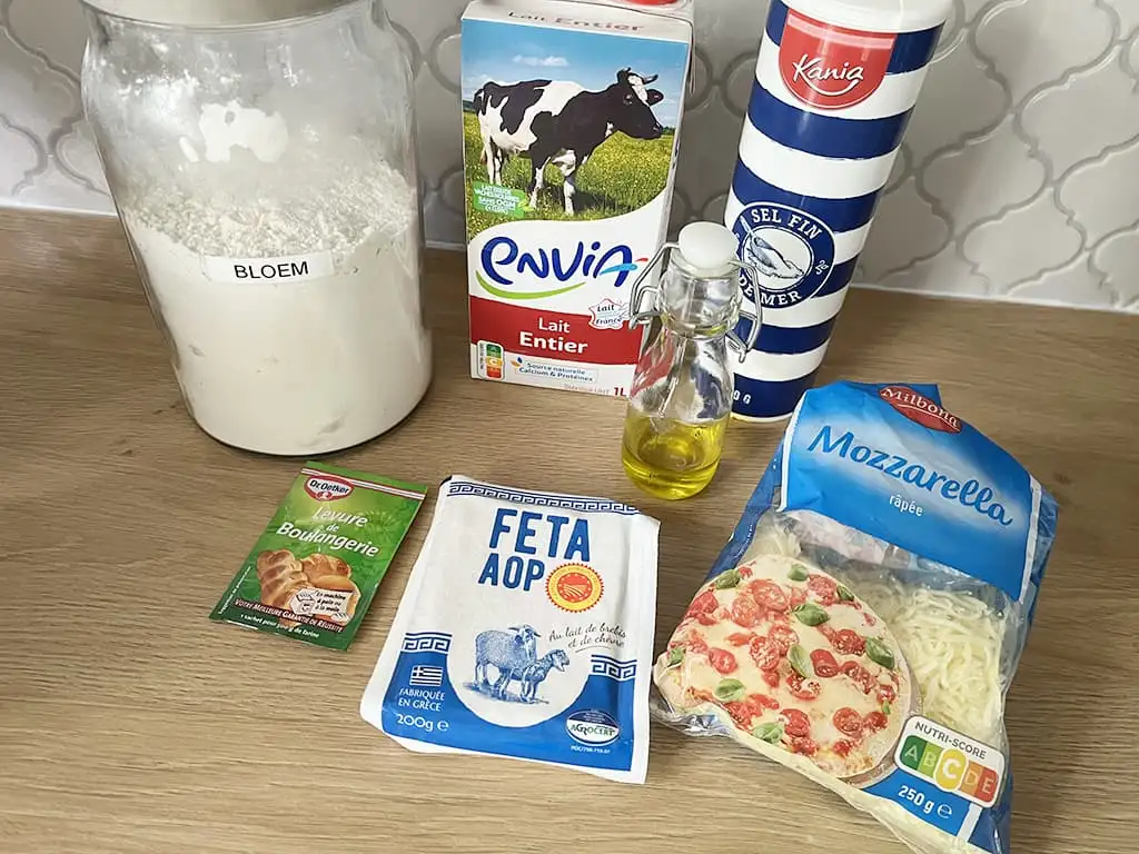 Turkse pide met kaas ingrediënten