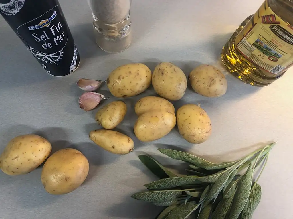 Geroosterde aardappels met salie ingrediënten