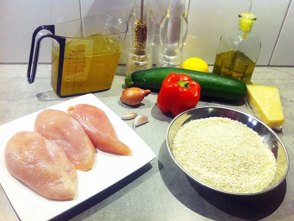 Kazige risotto met kip en courgette ingrediënten