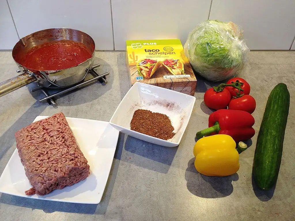 Taco schelpen met gehakt ingrediënten