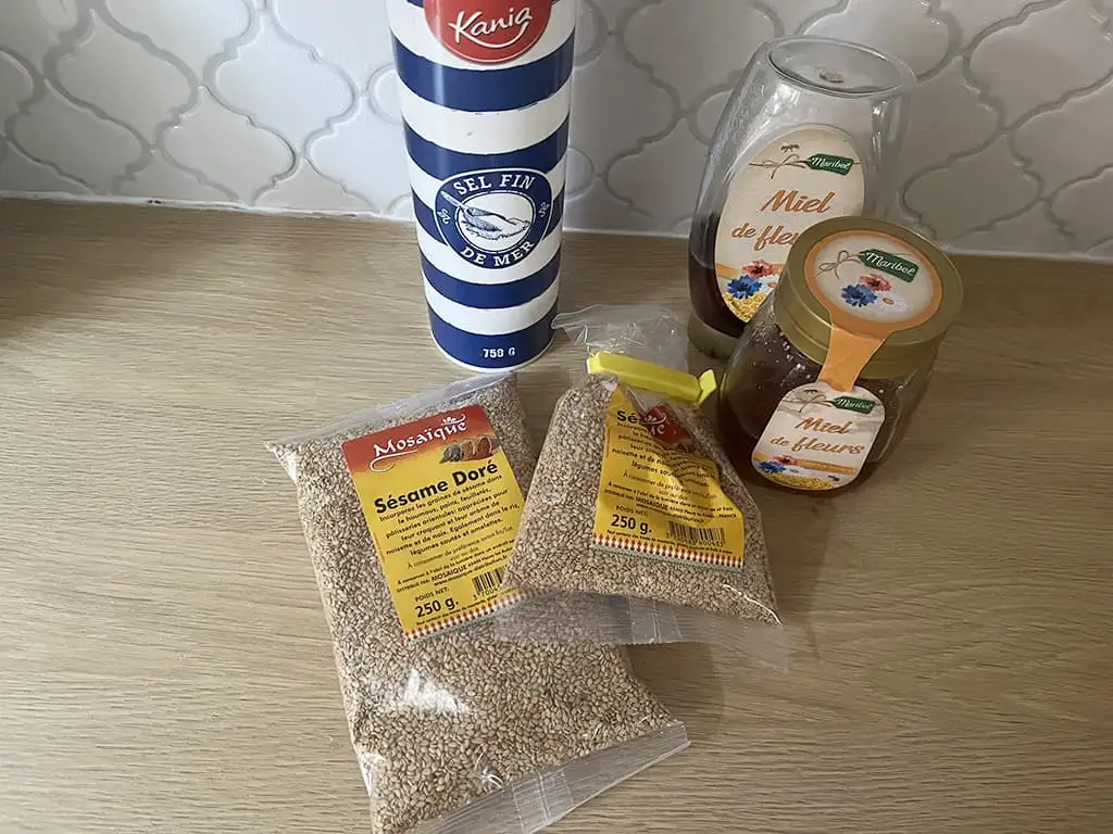 Sesamrepen met honing ingrediënten