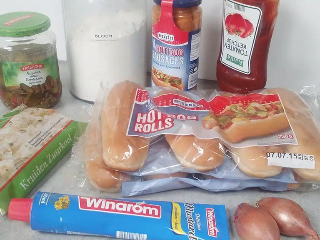 Makkelijke hotdogs ingrediënten