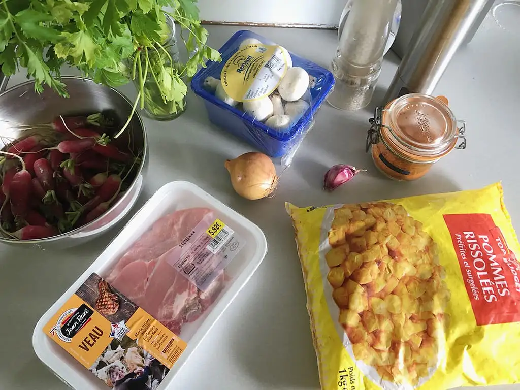 Aardappel-radijs roerbak met kalfsvlees ingrediënten