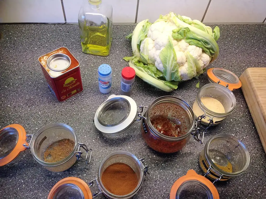 Kruidige geroosterde bloemkool ingrediënten