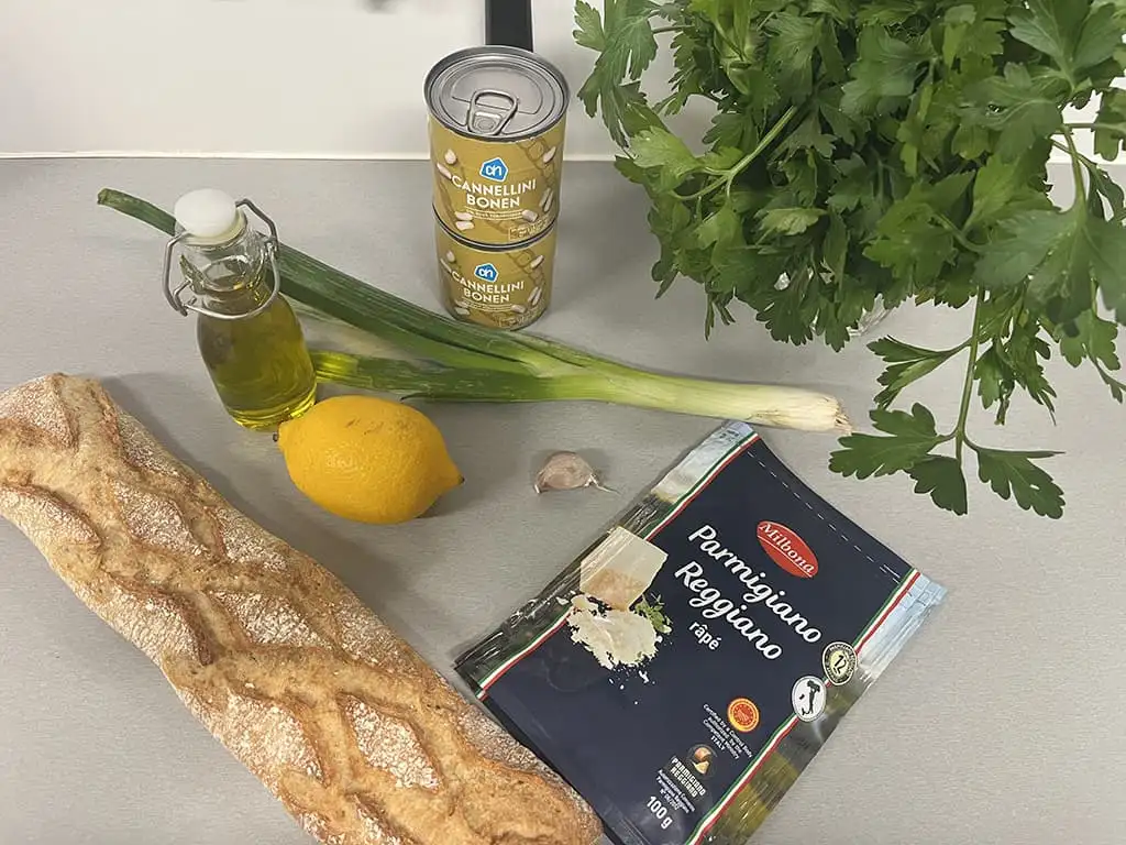 Bruschetta met cannellini bonen ingrediënten