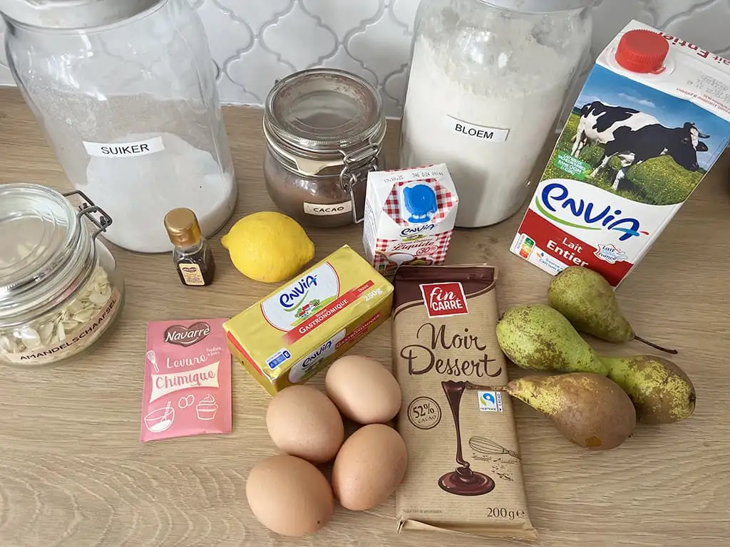 Chocoladecake met peren ingrediënten