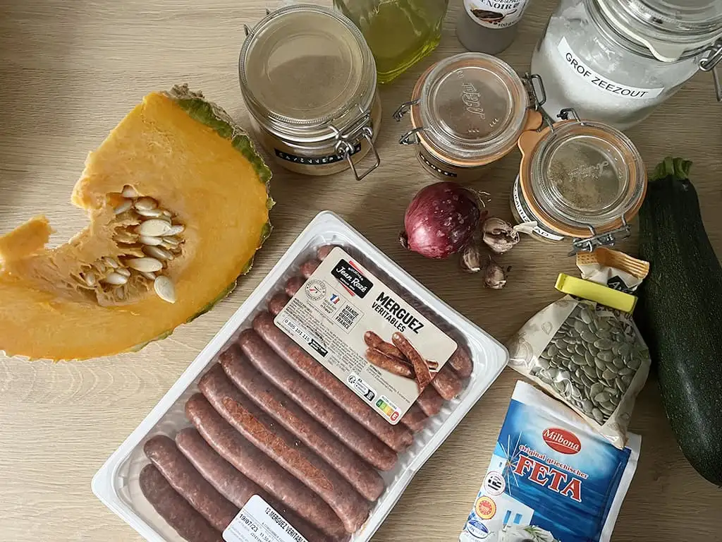 Traybake met pompoen en merguez worstjes ingrediënten
