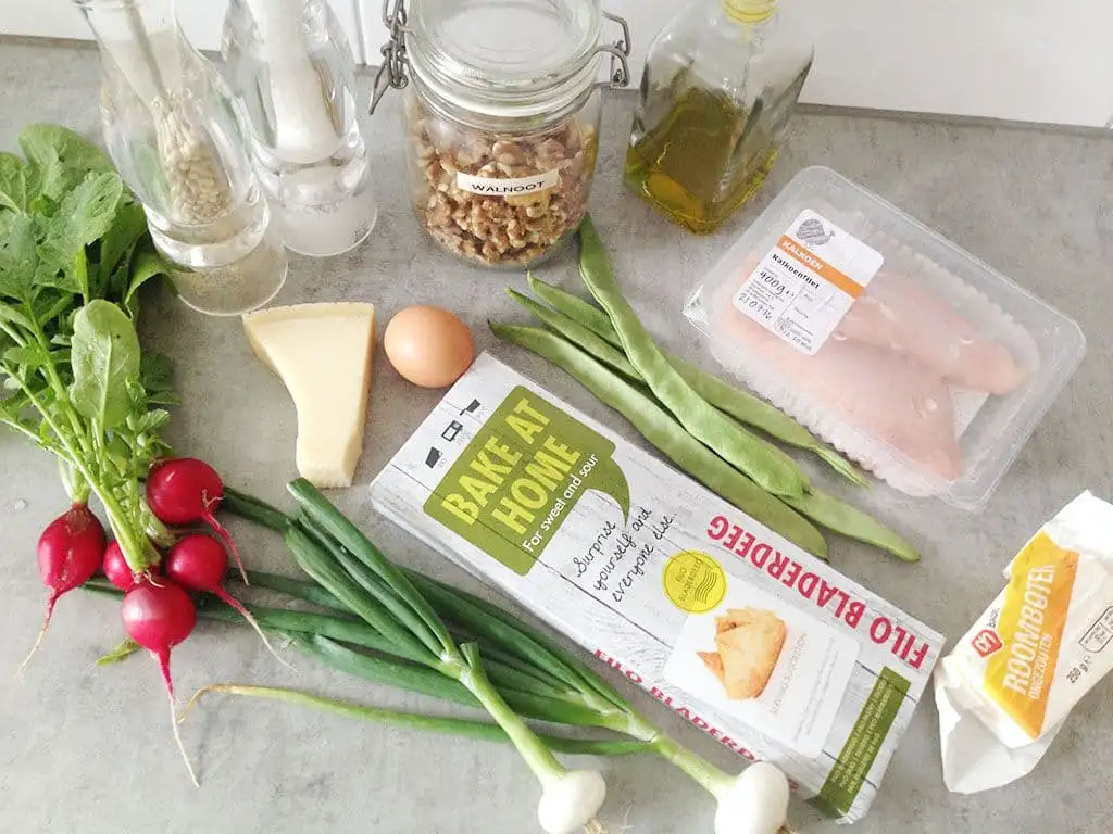 Filodeegpakketjes met kalkoen en radijs pesto ingrediënten