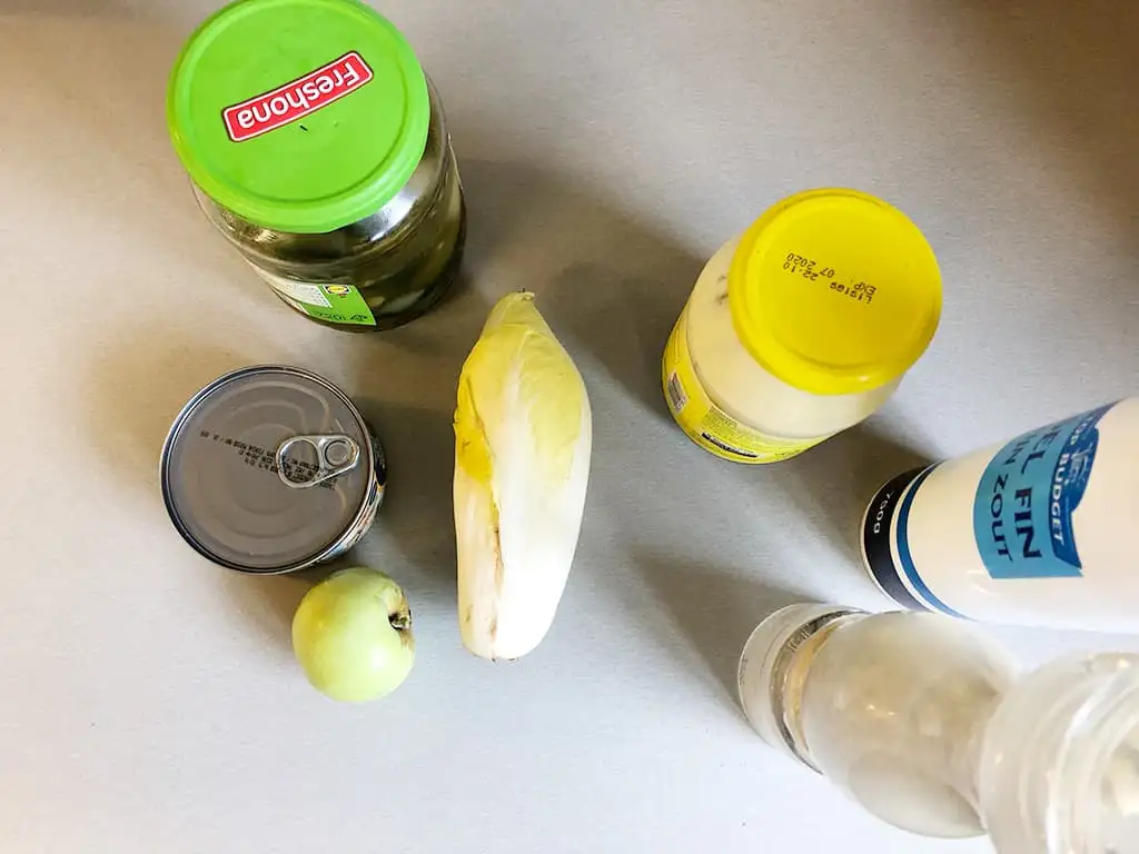 Witlofbootjes met tonijn ingrediënten