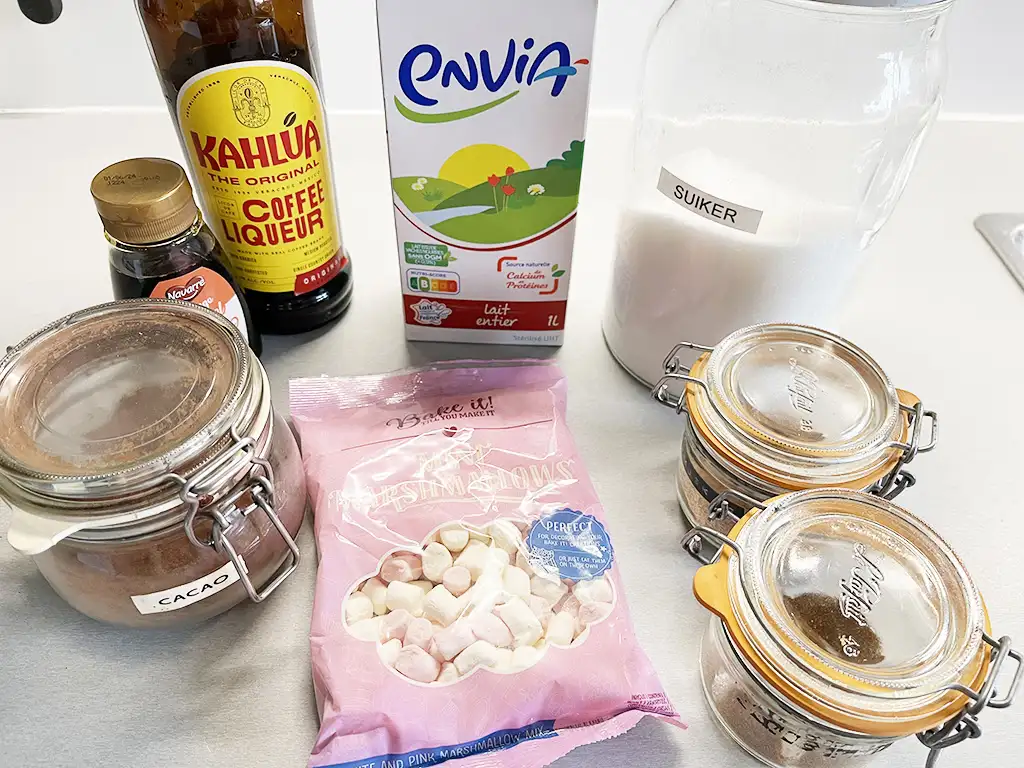Warme chocolademelk met Kahlua ingrediënten