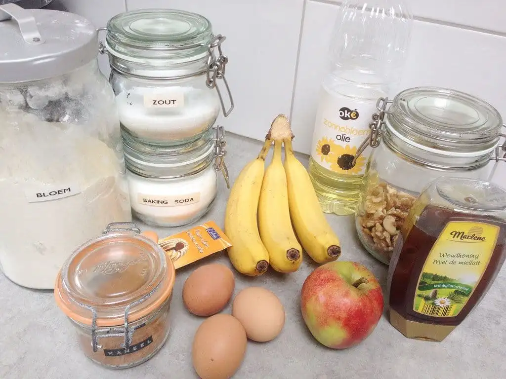 Bananenbrood zonder suiker ingrediënten