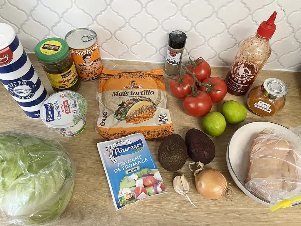 Tostada met kip en bonen ingrediënten