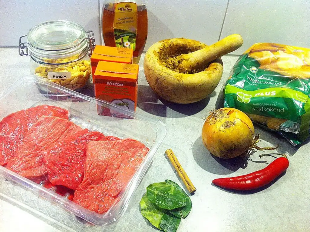 Massaman curry ingrediënten