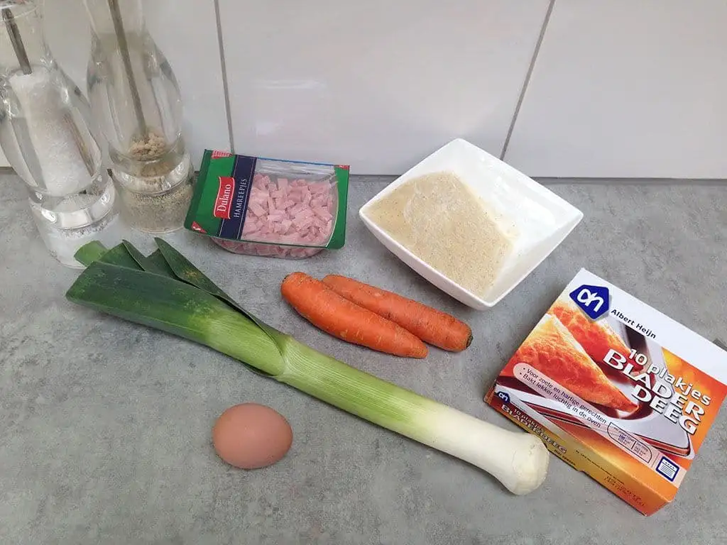 Mini ham en groente bladerdeeg pakketjes ingrediënten