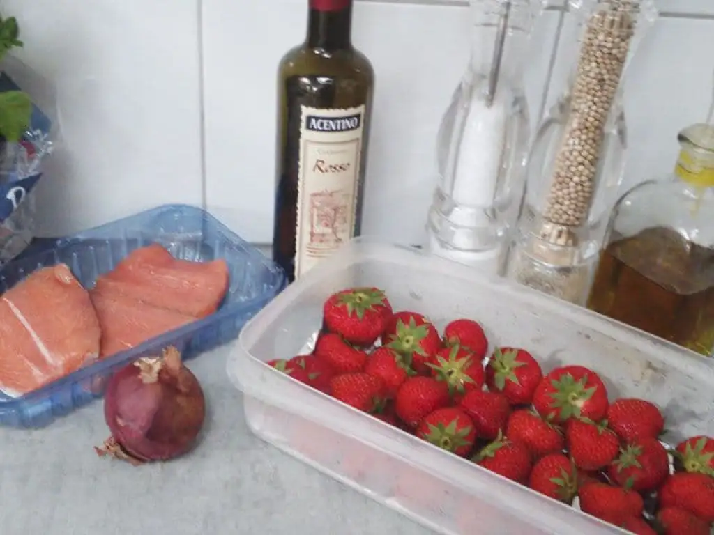 Gebakken zalm met aardbeiensalsa ingrediënten