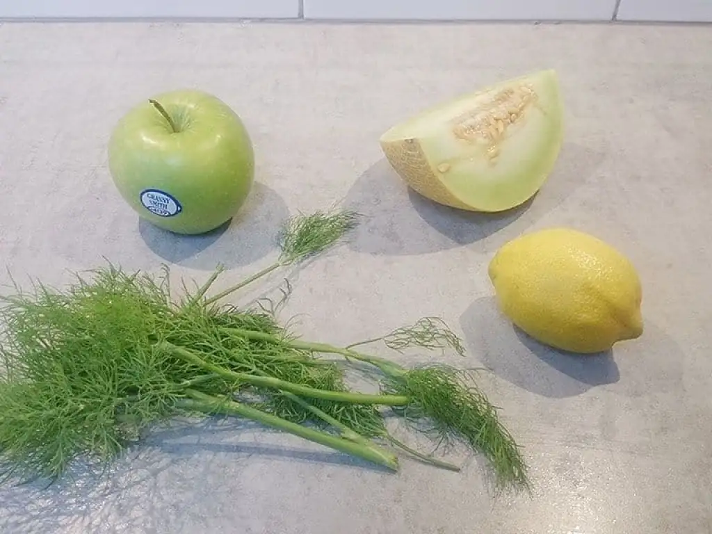 Dille, meloen, citroen en appel detox water ingrediënten