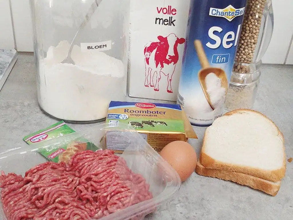Brabantse worstenbroodjes ingrediënten