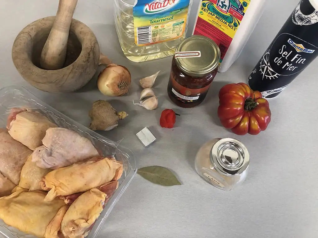 Surinaamse kippendijen uit de slowcooker ingrediënten