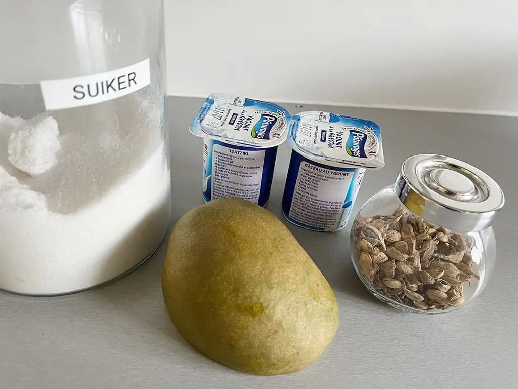 Mango lassi ingrediënten
