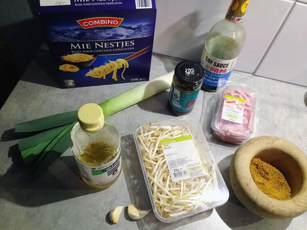 Snelle bami goreng ingrediënten