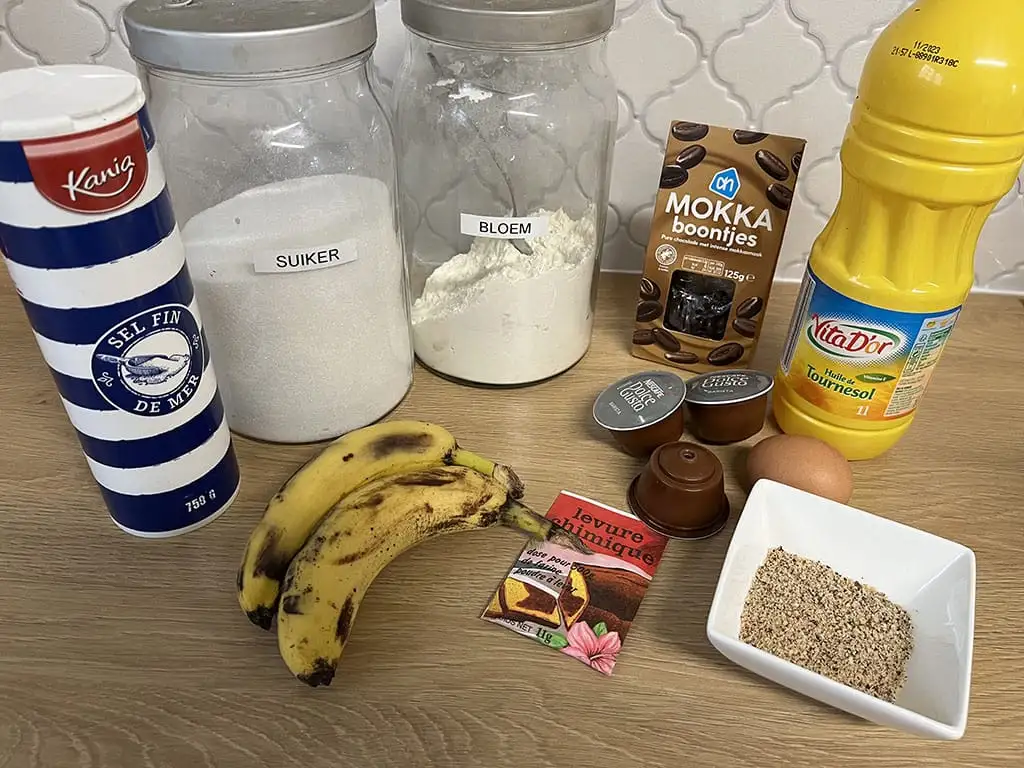 Bananen muffins met koffie ingrediënten
