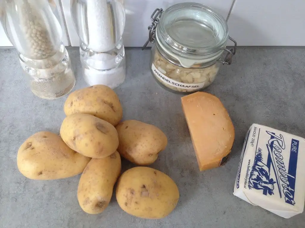 Aardappelpuree met kaas uit de oven ingrediënten