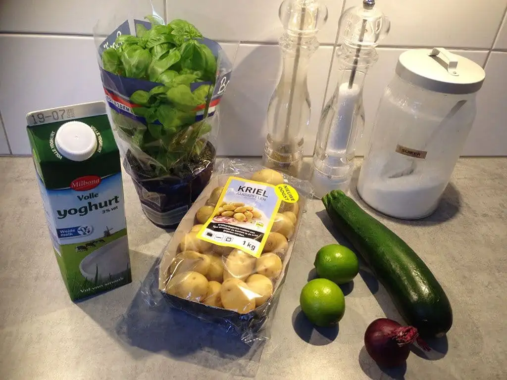 Frisse krieltjessalade ingrediënten