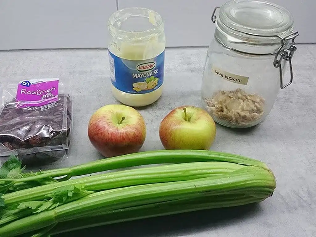 Knapperige appelsalade ingrediënten