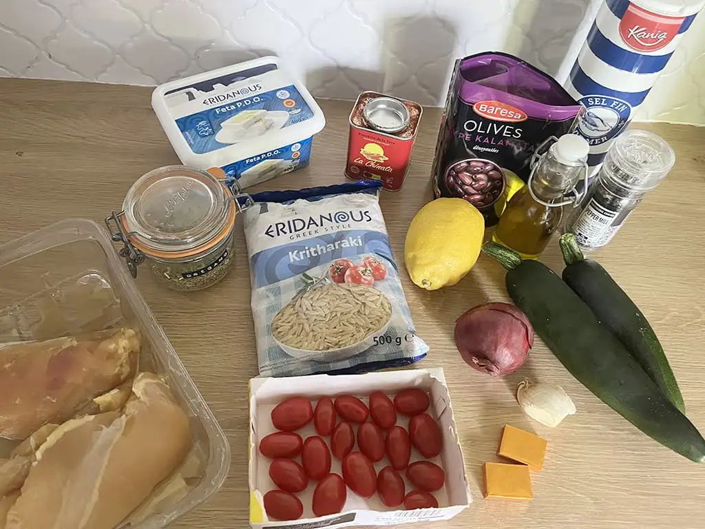 Griekse kritharaki met kip ingrediënten