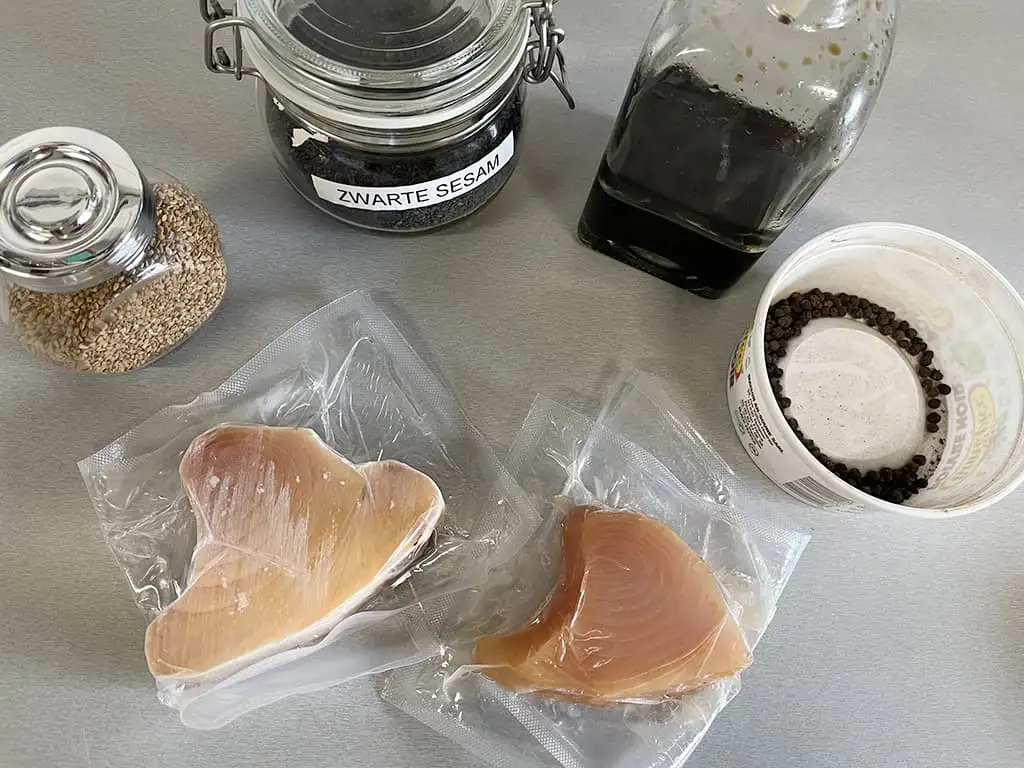 Tonijn tataki ingrediënten