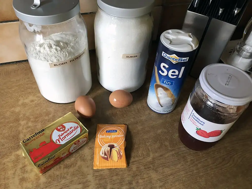 Sbriciolata - Italiaanse kruimeltaart met jam ingrediënten