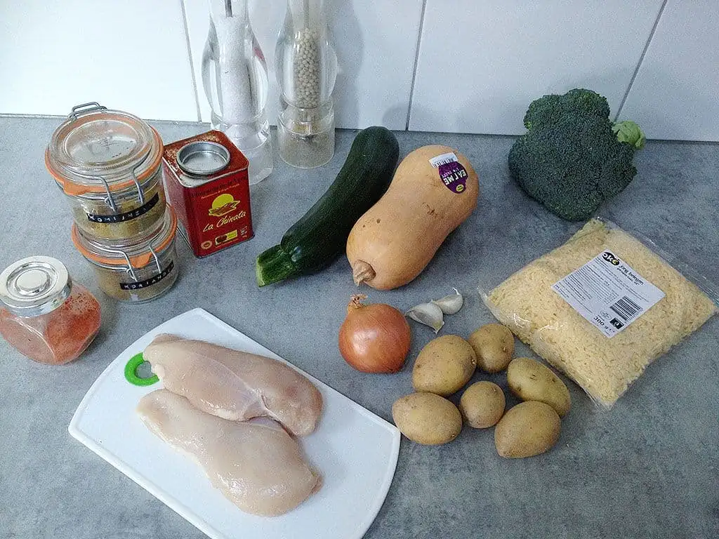 Kruidige kippen-groentesoep ingrediënten