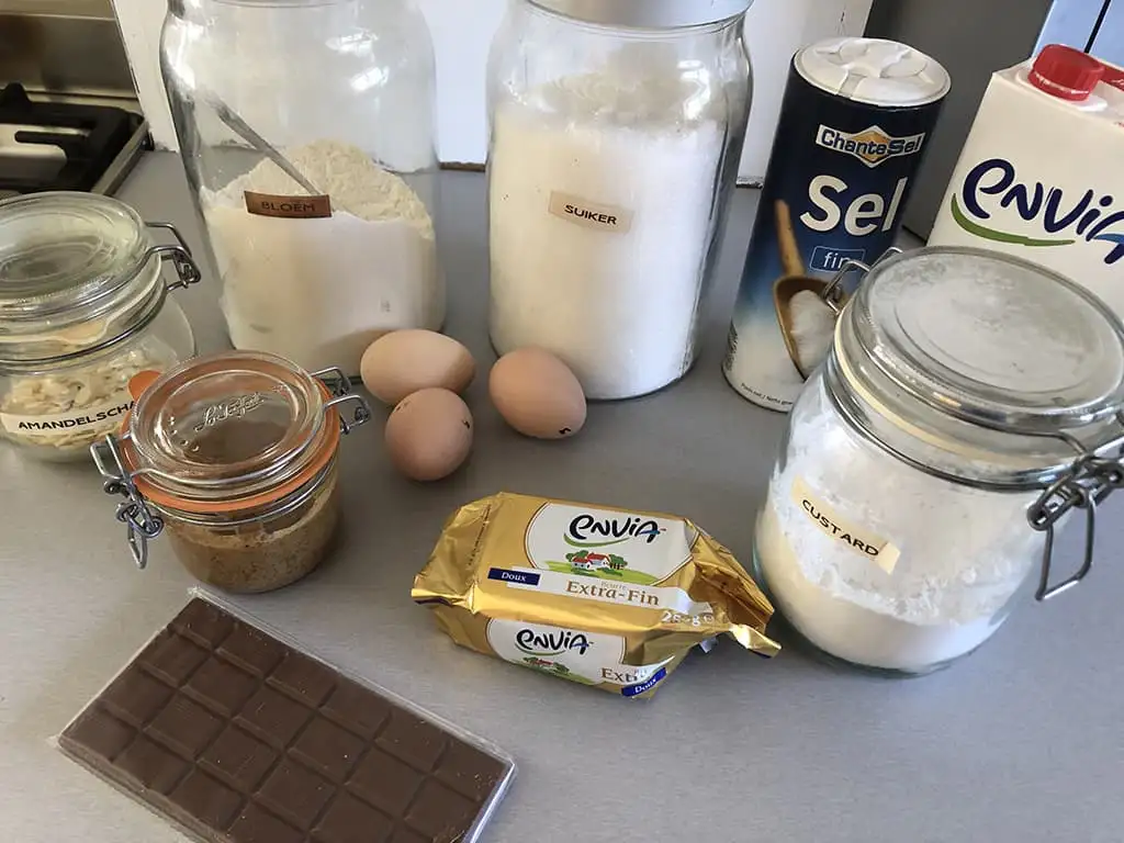 Crêpes met praliné en chocolade ingrediënten