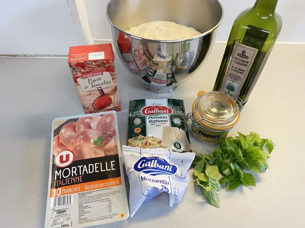 Pizza calzone ingrediënten