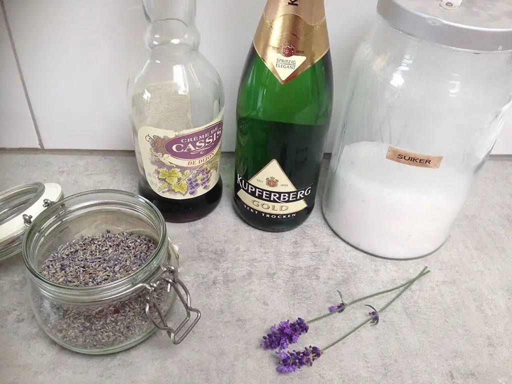 Lavendel Kir Royal ingrediënten