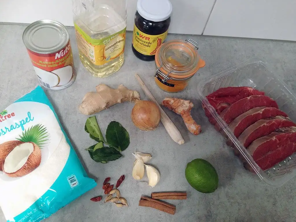Indonesische Rendang ingrediënten