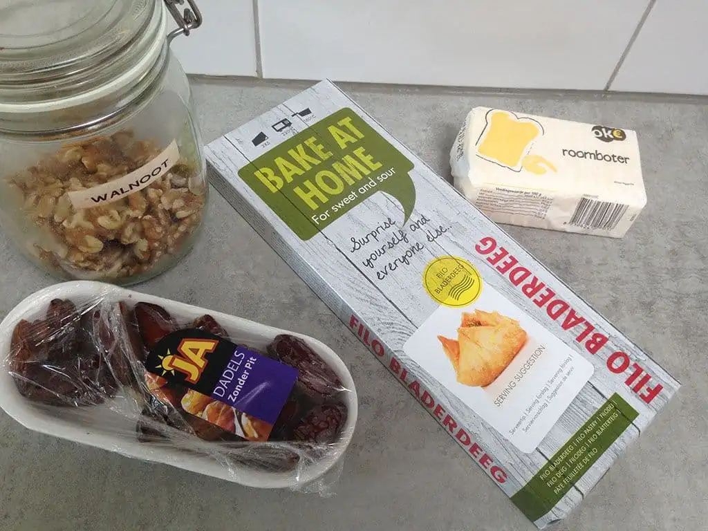 Dadel en walnoot filodeeg pakketjes ingrediënten