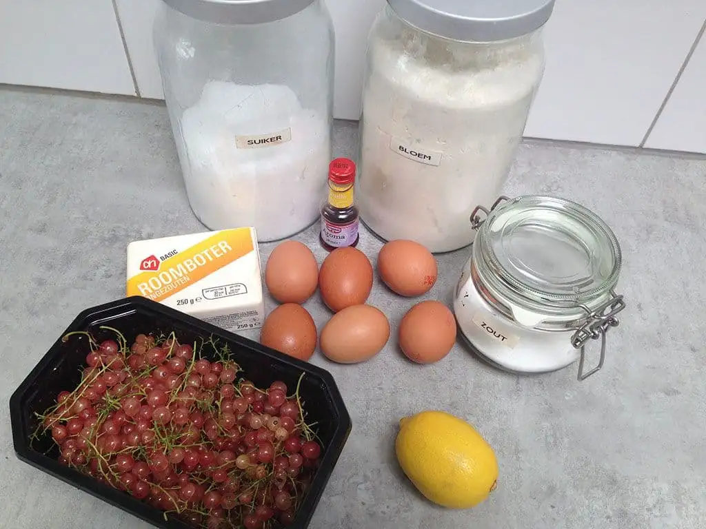 Roze besjes en meringue taart ingrediënten