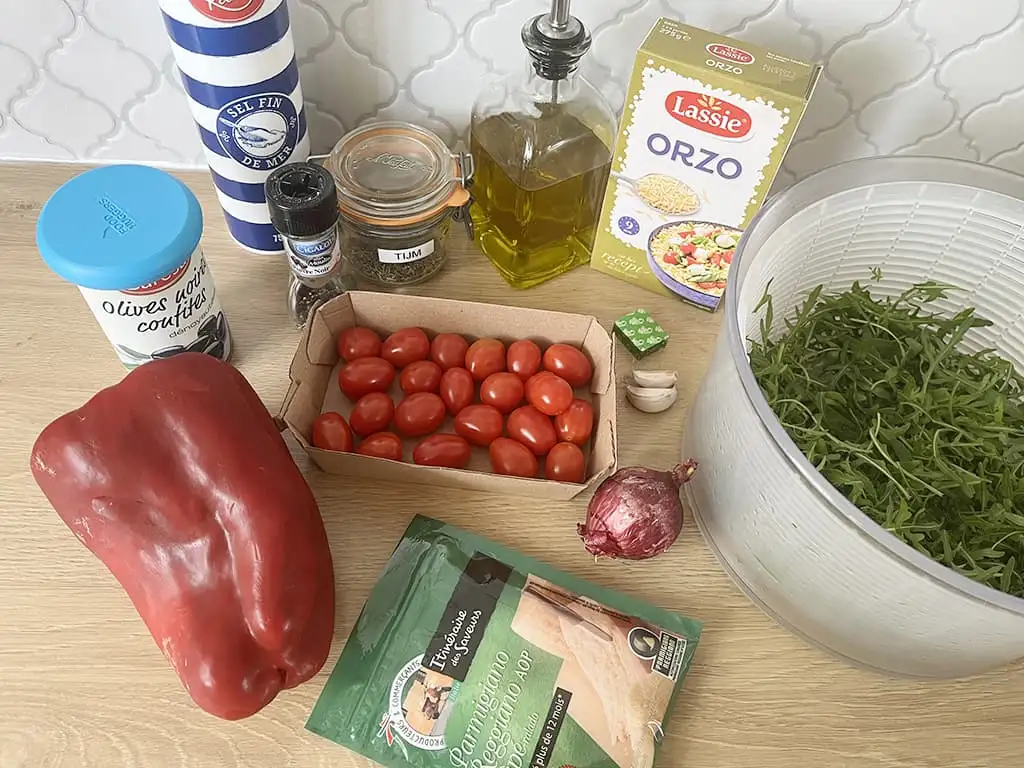 Gevulde paprika met orzo ingrediënten