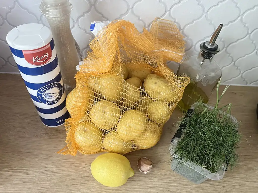 Aardappelsalade met dille ingrediënten