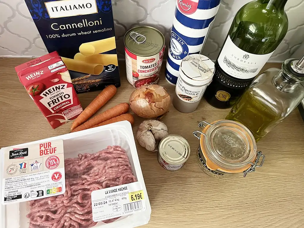 Cannelloni met gehakt en tomatensaus ingrediënten